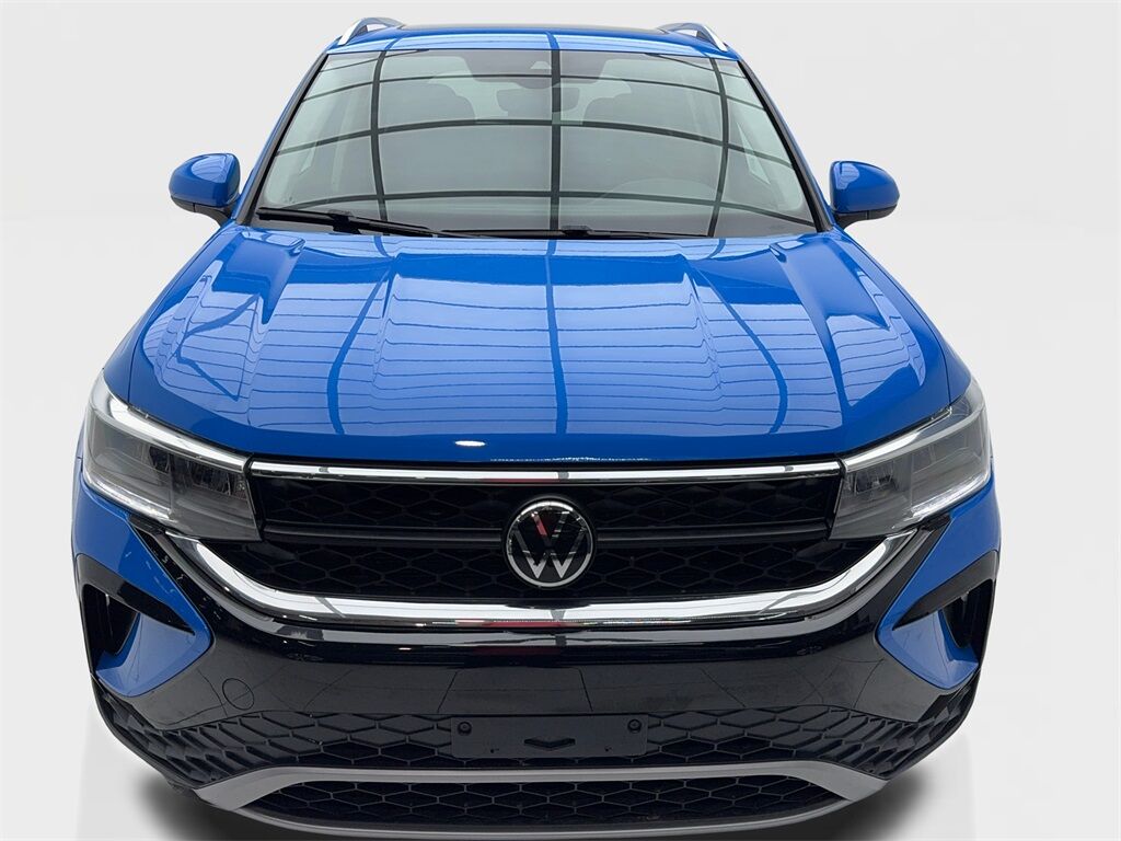 2023 Volkswagen Taos 1.5T SE CAM,PANO,HTD STS,BLIND SPOT,18&quot; WLS Plano TX