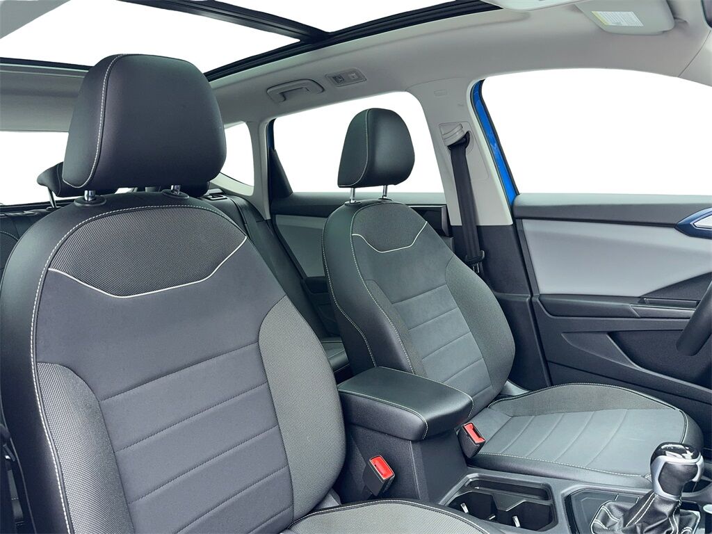 2023 Volkswagen Taos 1.5T SE CAM,PANO,HTD STS,BLIND SPOT,18&quot; WLS Plano TX