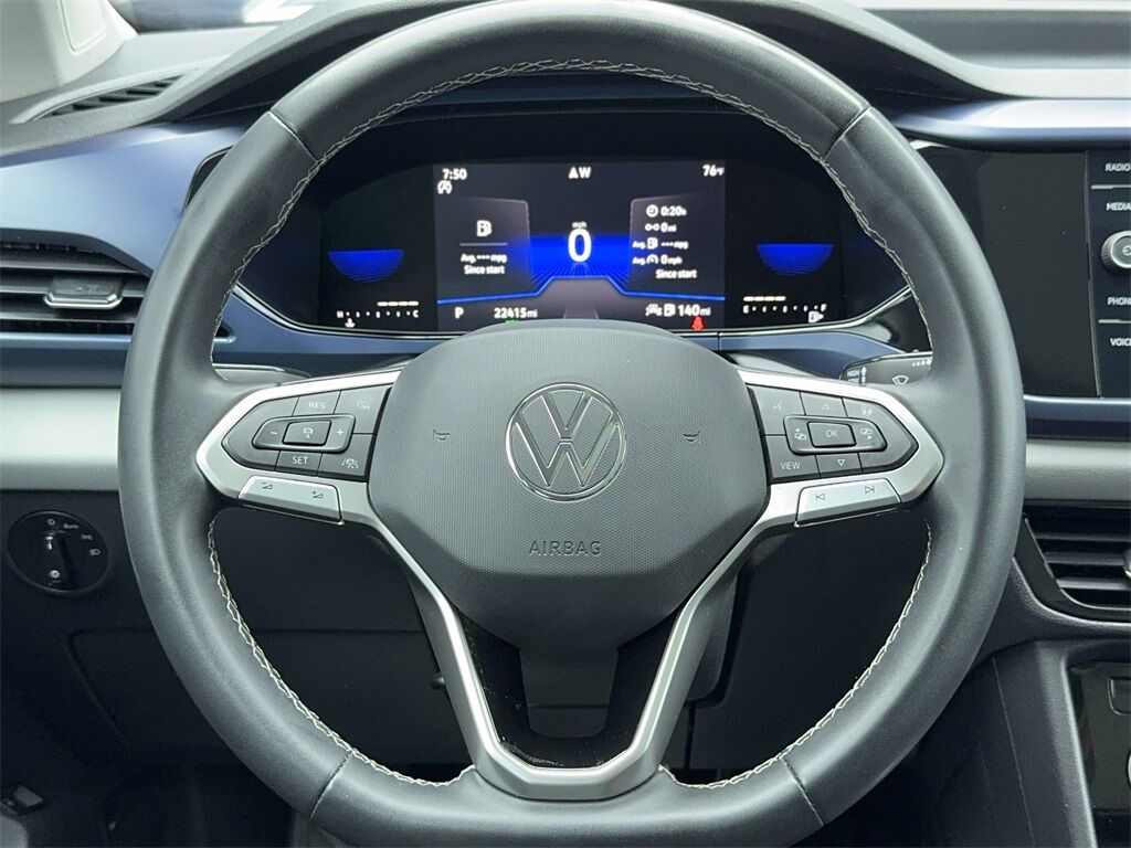 2023 Volkswagen Taos 1.5T SE CAM,PANO,HTD STS,BLIND SPOT,18&quot; WLS Plano TX