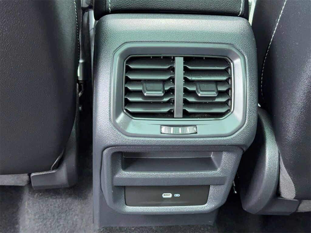 2023 Volkswagen Taos 1.5T SE CAM,PANO,HTD STS,BLIND SPOT,18&quot; WLS Plano TX