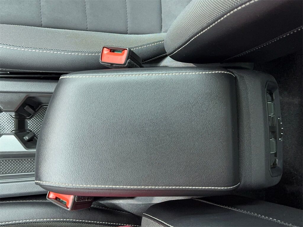 2023 Volkswagen Taos 1.5T SE CAM,PANO,HTD STS,BLIND SPOT,18&quot; WLS Plano TX