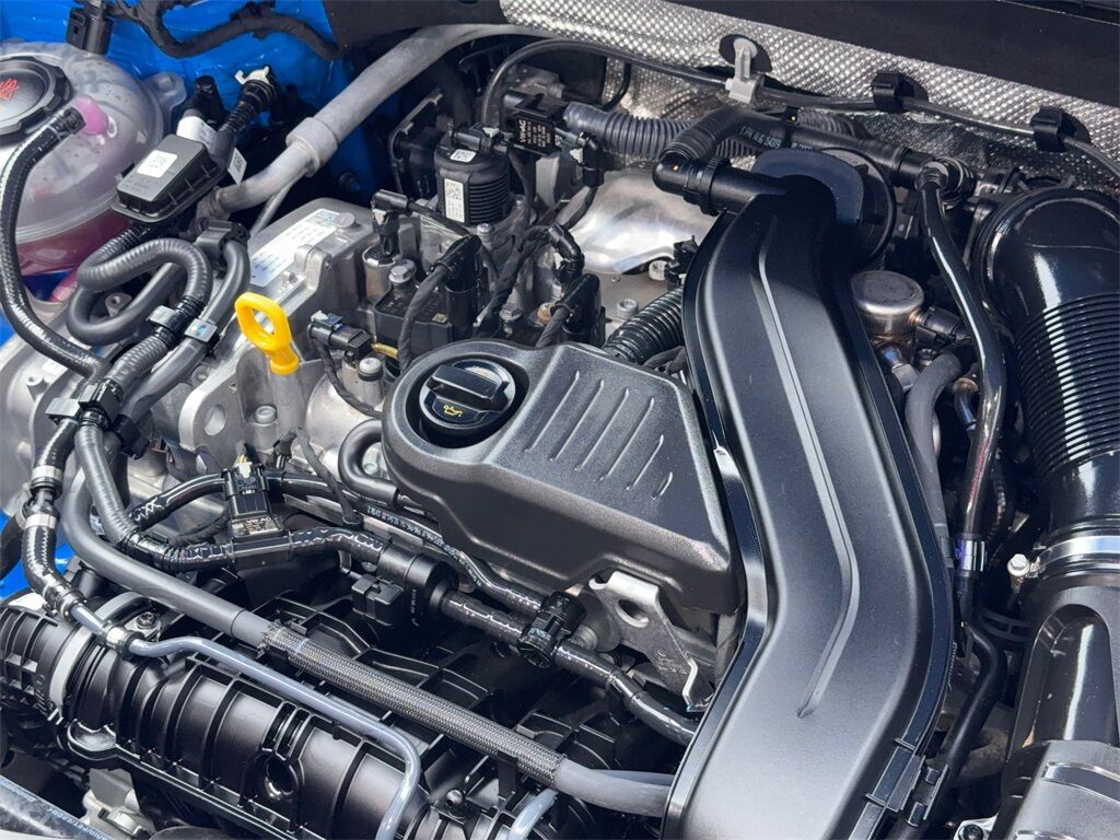 2023 Volkswagen Taos 1.5T SE CAM,PANO,HTD STS,BLIND SPOT,18&quot; WLS Plano TX