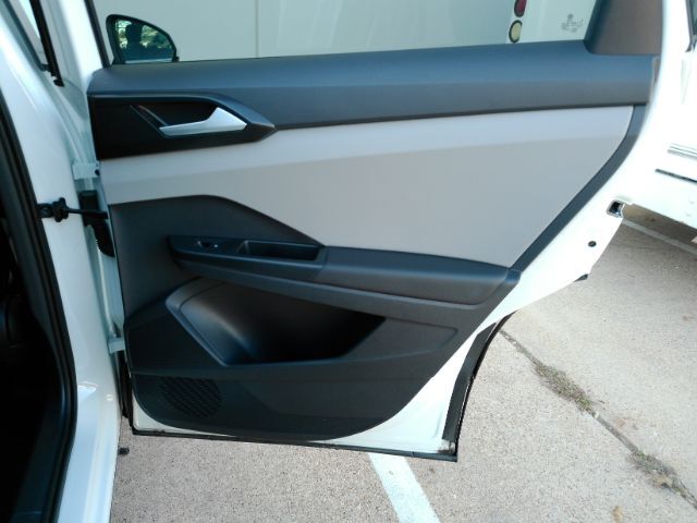 2023 Volkswagen Taos 1.5T SE Plano TX