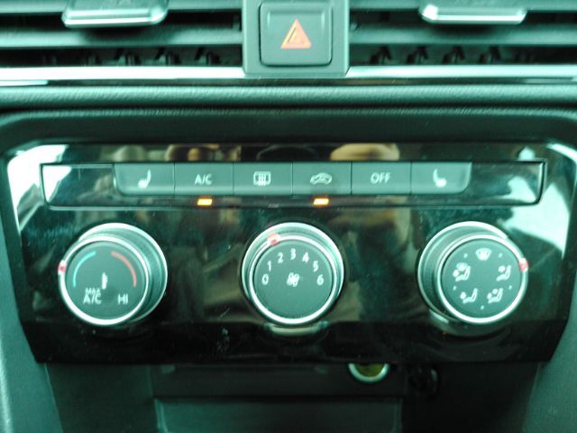 2023 Volkswagen Taos 1.5T SE Plano TX