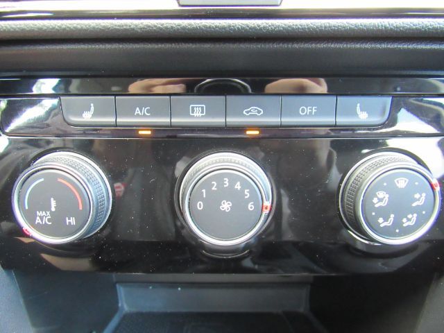 2023 Volkswagen Taos 1.5T SE Plano TX