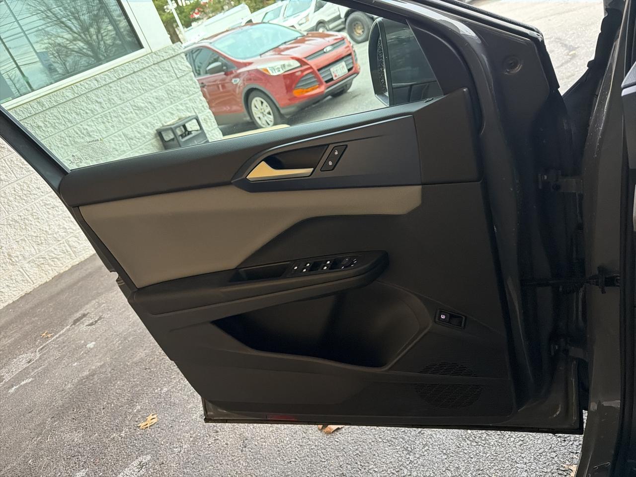 2023 Volkswagen Taos 1.5T SE Gaithersburg MD