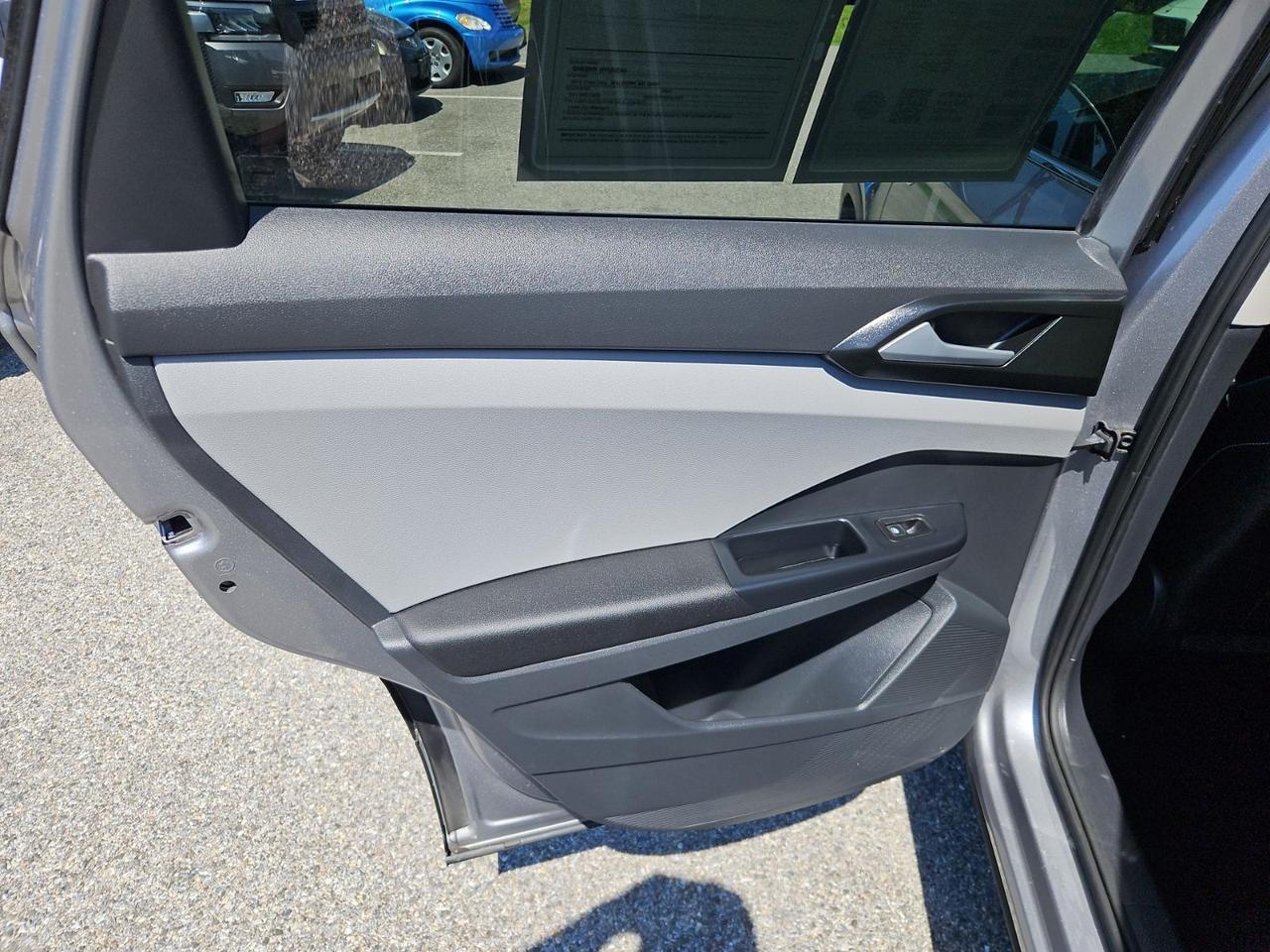 2023 Volkswagen Taos 1.5T SE Waldorf MD