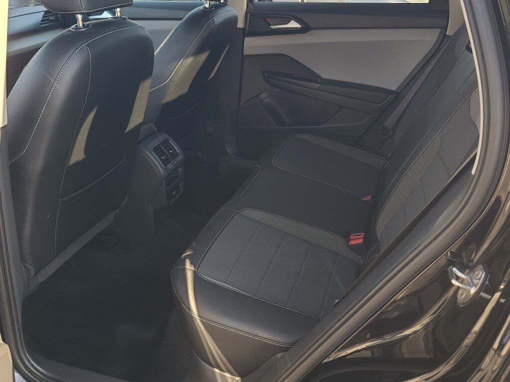 2023 Volkswagen Taos 1.5T SE Springfield VA