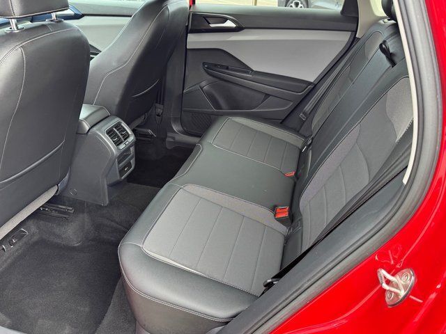 2023 Volkswagen Taos 1.5T SE Springfield VA