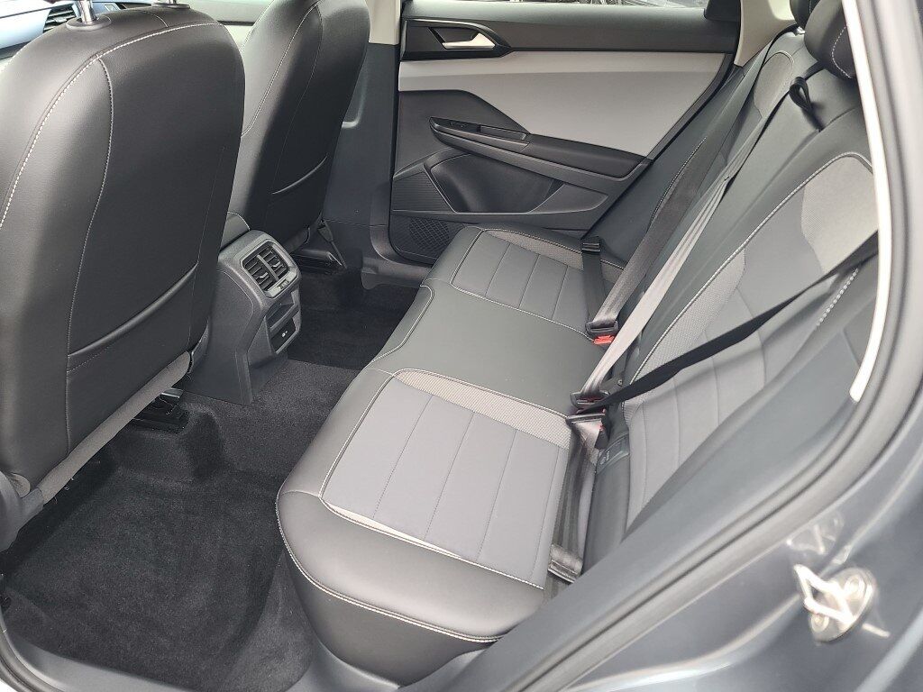 2023 Volkswagen Taos 1.5T SE Springfield VA