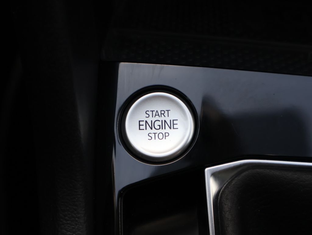 2023 Volkswagen Taos 1.5T SEL San Clemente CA