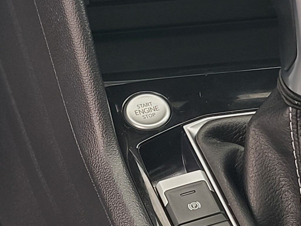 2023 Volkswagen Taos 1.5T SEL Springfield VA