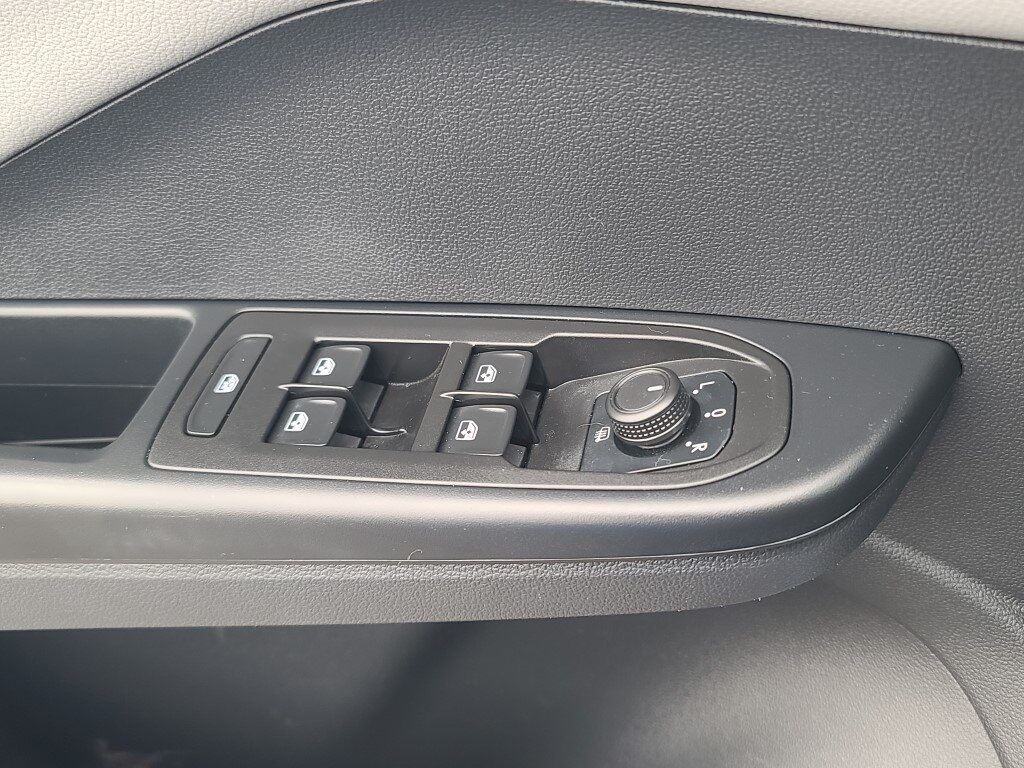 2023 Volkswagen Taos 1.5T SEL Springfield VA