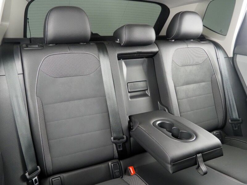 2023 Volkswagen Taos SE *ADAPTIVE CRUISE, SAFETY ALERTS, DIGITAL COCKPIT, BACKUP-CAMERA, COLOR TOUCHSCREEN, HEATED SEATS/STEERING, REMOTE START, KEYLESS ENTRY, WIRELESS CHARGING, ANDROID & APPLE Round Rock TX
