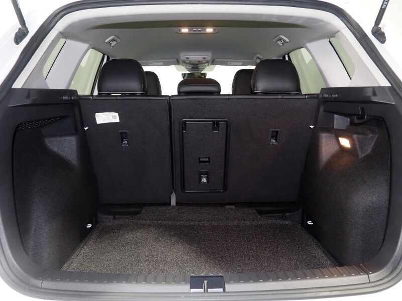 2023 Volkswagen Taos SE *ADAPTIVE CRUISE, SAFETY ALERTS, DIGITAL COCKPIT, BACKUP-CAMERA, COLOR TOUCHSCREEN, HEATED SEATS/STEERING, REMOTE START, KEYLESS ENTRY, WIRELESS CHARGING, ANDROID & APPLE Round Rock TX