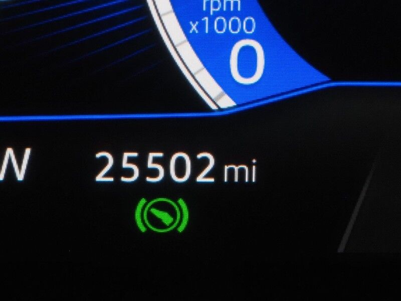 2023 Volkswagen Taos SE *ADAPTIVE CRUISE, SAFETY ALERTS, DIGITAL COCKPIT, BACKUP-CAMERA, COLOR TOUCHSCREEN, HEATED SEATS/STEERING, REMOTE START, KEYLESS ENTRY, WIRELESS CHARGING, ANDROID & APPLE Round Rock TX