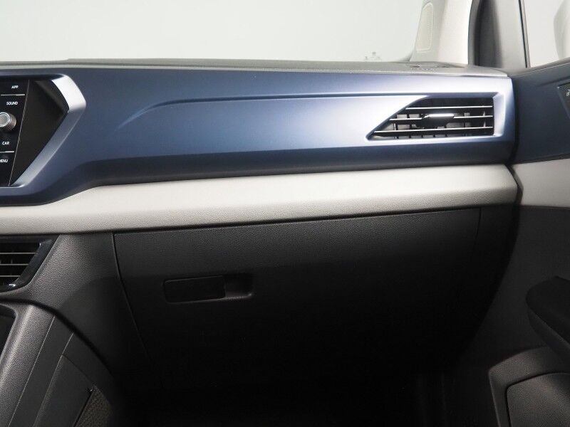 2023 Volkswagen Taos SE *ADAPTIVE CRUISE, SAFETY ALERTS, DIGITAL COCKPIT, BACKUP-CAMERA, COLOR TOUCHSCREEN, HEATED SEATS/STEERING, REMOTE START, KEYLESS ENTRY, WIRELESS CHARGING, ANDROID & APPLE Round Rock TX