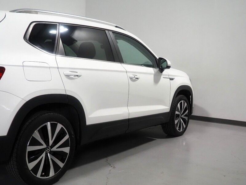 2023 Volkswagen Taos SE *ADAPTIVE CRUISE, SAFETY ALERTS, DIGITAL COCKPIT, BACKUP-CAMERA, COLOR TOUCHSCREEN, HEATED SEATS/STEERING, REMOTE START, KEYLESS ENTRY, WIRELESS CHARGING, ANDROID & APPLE Round Rock TX