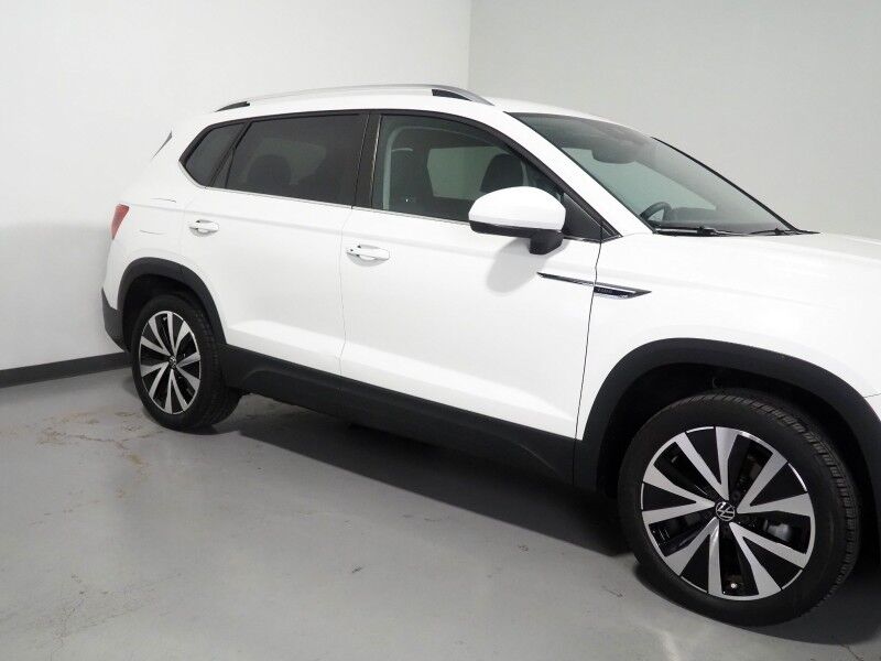 2023 Volkswagen Taos SE *ADAPTIVE CRUISE, SAFETY ALERTS, DIGITAL COCKPIT, BACKUP-CAMERA, COLOR TOUCHSCREEN, HEATED SEATS/STEERING, REMOTE START, KEYLESS ENTRY, WIRELESS CHARGING, ANDROID & APPLE Round Rock TX