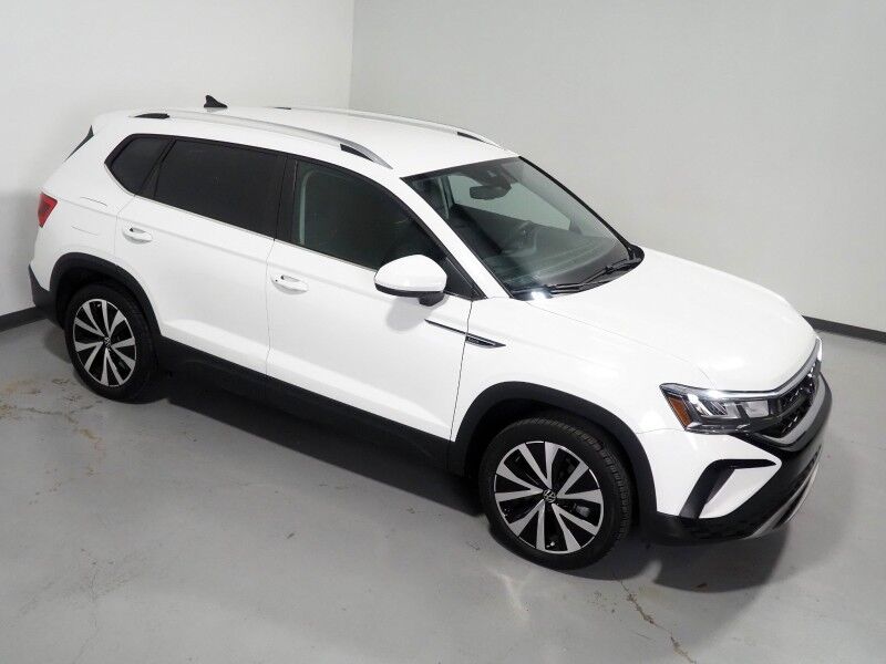 2023 Volkswagen Taos SE *ADAPTIVE CRUISE, SAFETY ALERTS, DIGITAL COCKPIT, BACKUP-CAMERA, COLOR TOUCHSCREEN, HEATED SEATS/STEERING, REMOTE START, KEYLESS ENTRY, WIRELESS CHARGING, ANDROID & APPLE Round Rock TX