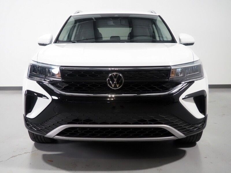 2023 Volkswagen Taos SE *ADAPTIVE CRUISE, SAFETY ALERTS, DIGITAL COCKPIT, BACKUP-CAMERA, COLOR TOUCHSCREEN, HEATED SEATS/STEERING, REMOTE START, KEYLESS ENTRY, WIRELESS CHARGING, ANDROID & APPLE Round Rock TX