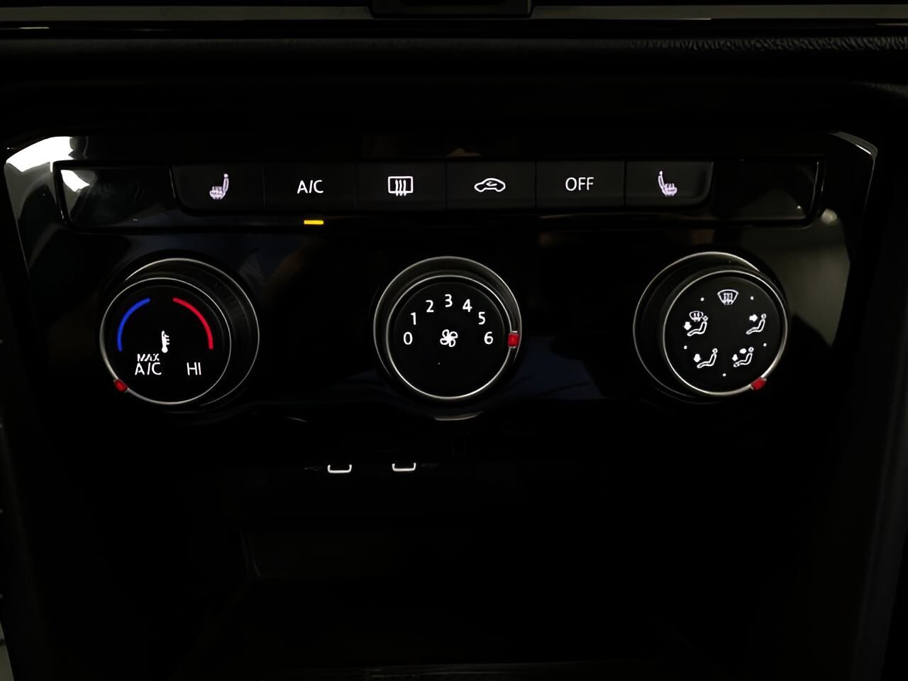2023 Volkswagen Taos SE Appleton WI