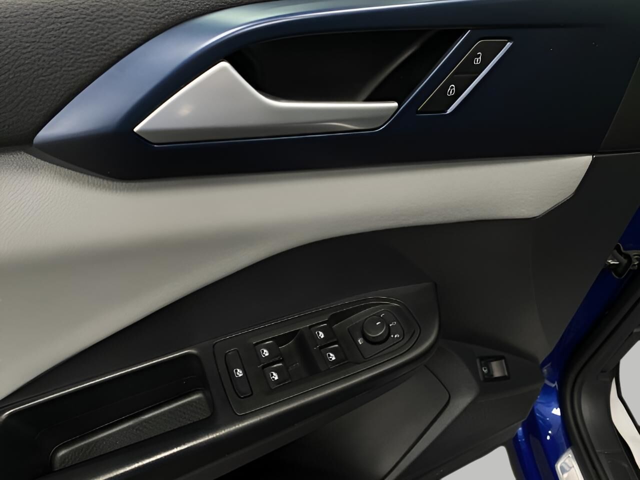 2023 Volkswagen Taos SE Appleton WI