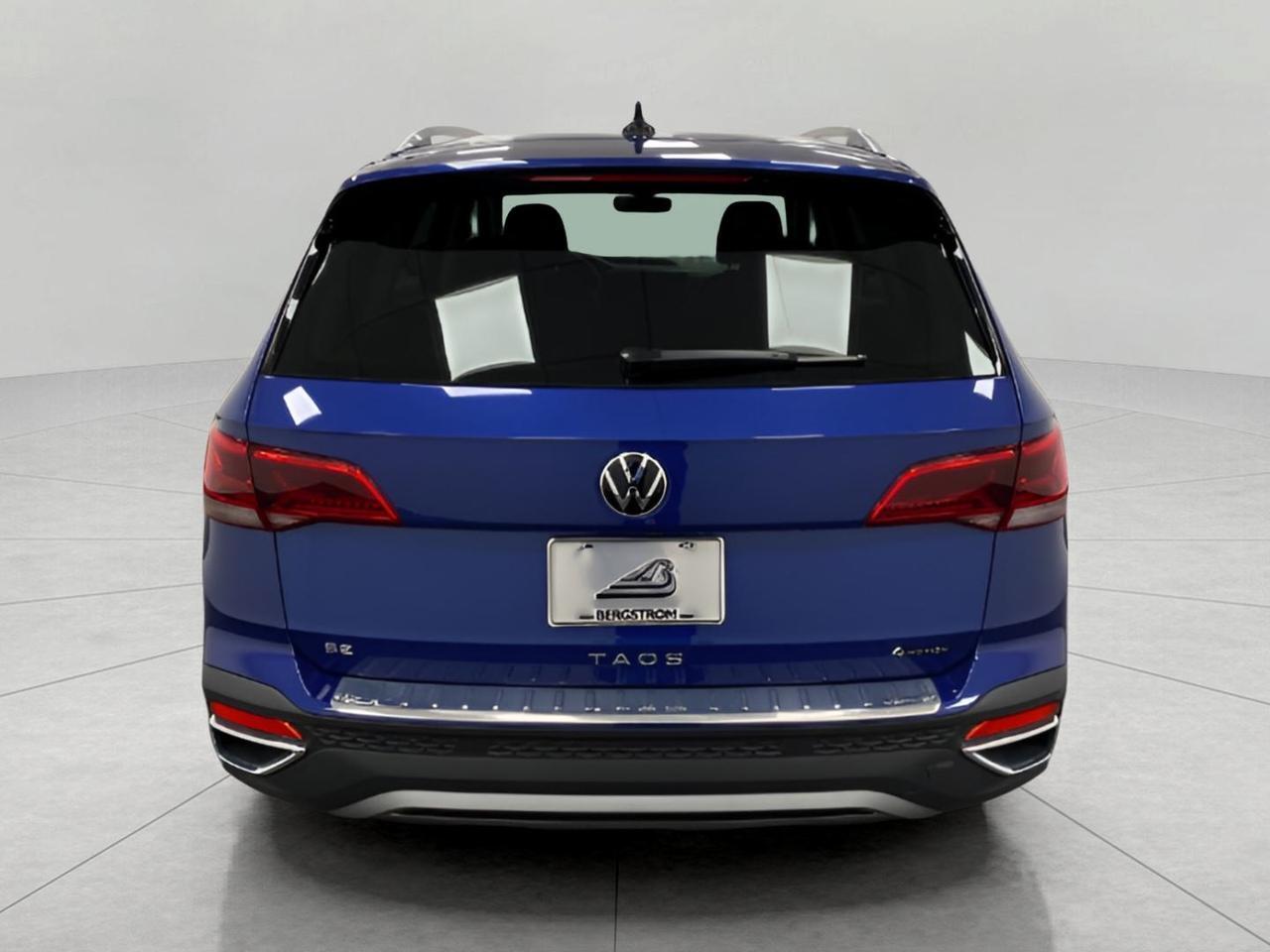 2023 Volkswagen Taos SE Appleton WI