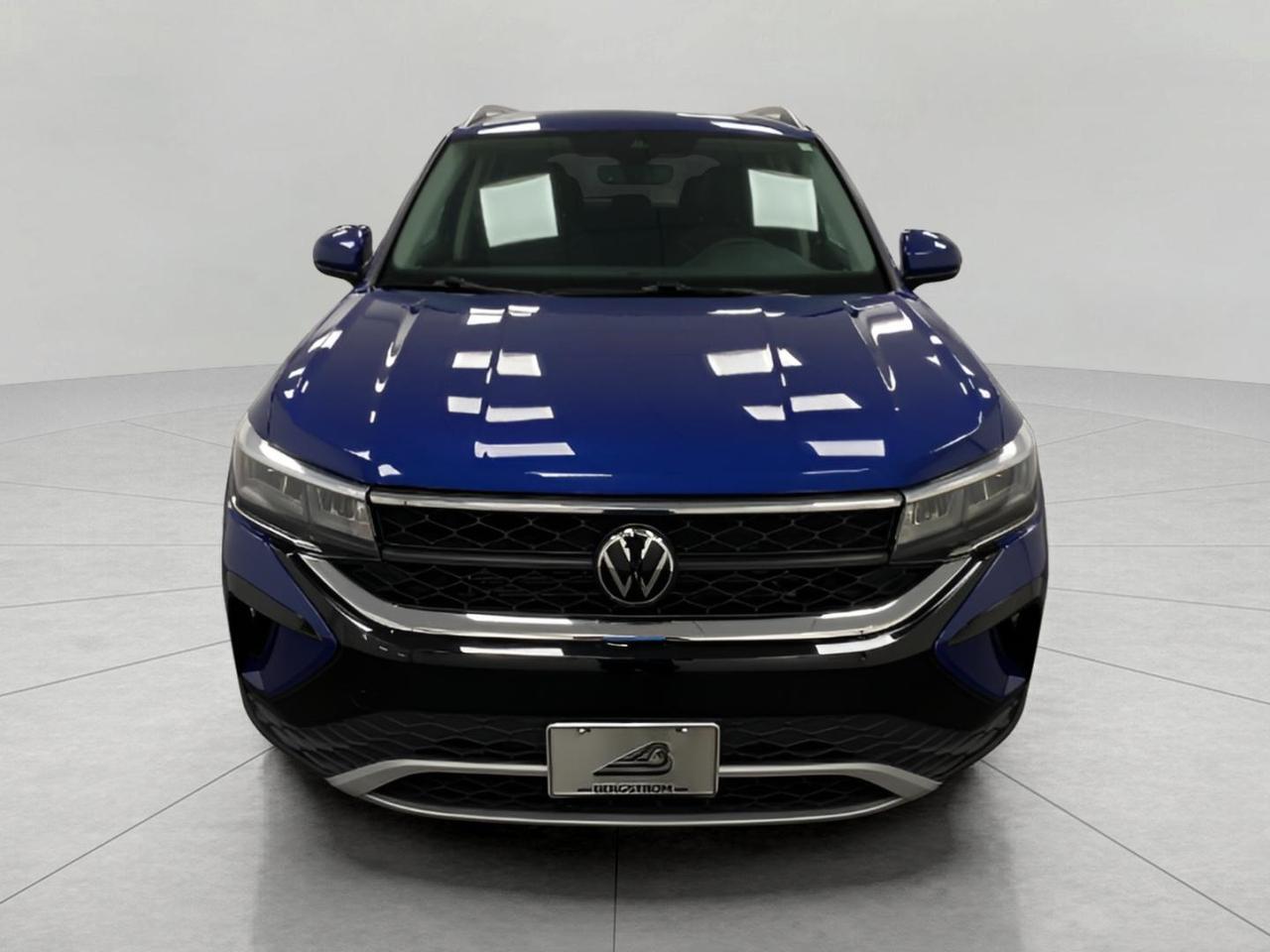 2023 Volkswagen Taos SE Appleton WI