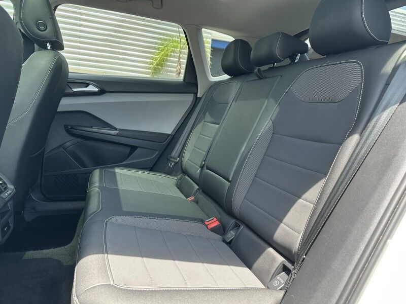 2023 Volkswagen Taos SE Jacksonville FL