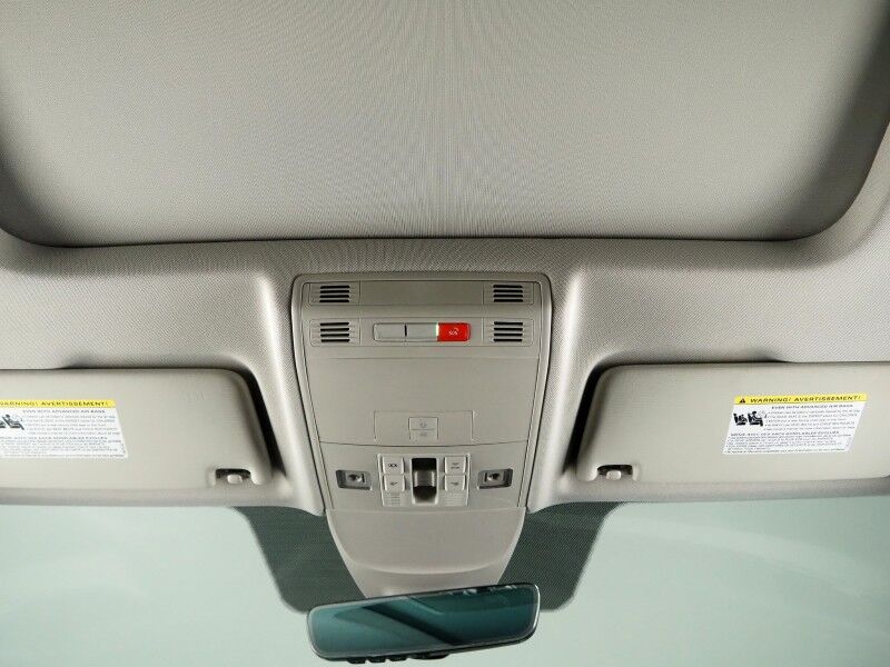 2023 Volkswagen Taos SE *PANORAMA MOONROOF, ADAPTIVE CRUISE, SAFETY ALERTS, DIGITAL COCKPIT, BACKUP-CAMERA, COLOR TOUCHSCREEN, HEATED SEATS/STEERING, REMOTE START, KEYLESS ENTRY, WIRELESS CHARGING, ANDROID & APPLE Round Rock TX