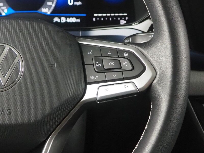 2023 Volkswagen Taos SE *PANORAMA MOONROOF, ADAPTIVE CRUISE, SAFETY ALERTS, DIGITAL COCKPIT, BACKUP-CAMERA, COLOR TOUCHSCREEN, HEATED SEATS/STEERING, REMOTE START, KEYLESS ENTRY, WIRELESS CHARGING, ANDROID & APPLE Round Rock TX