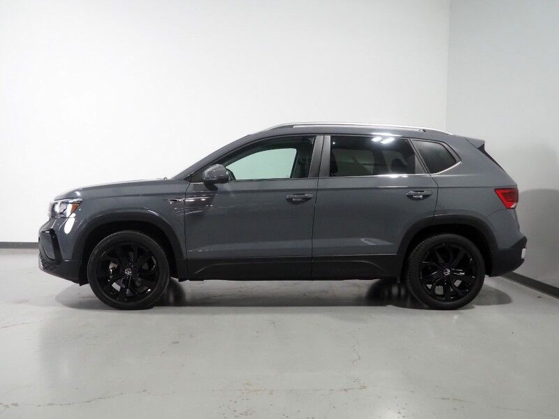 2023 Volkswagen Taos SE *PANORAMA MOONROOF, ADAPTIVE CRUISE, SAFETY ALERTS, DIGITAL COCKPIT, BACKUP-CAMERA, COLOR TOUCHSCREEN, HEATED SEATS/STEERING, REMOTE START, KEYLESS ENTRY, WIRELESS CHARGING, ANDROID & APPLE Round Rock TX