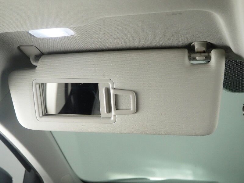 2023 Volkswagen Taos SE *PANORAMA MOONROOF, ADAPTIVE CRUISE, SAFETY ALERTS, DIGITAL COCKPIT, BACKUP-CAMERA, COLOR TOUCHSCREEN, HEATED SEATS/STEERING, REMOTE START, KEYLESS ENTRY, WIRELESS CHARGING, ANDROID & APPLE Round Rock TX