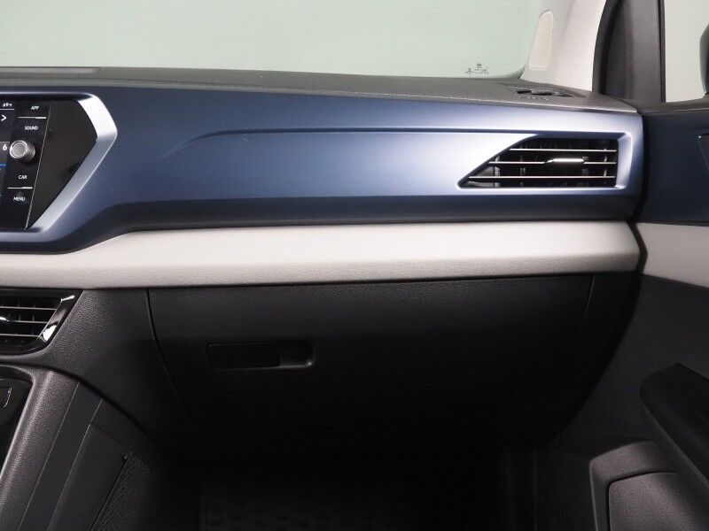 2023 Volkswagen Taos SE *PANORAMA MOONROOF, ADAPTIVE CRUISE, SAFETY ALERTS, DIGITAL COCKPIT, BACKUP-CAMERA, COLOR TOUCHSCREEN, HEATED SEATS/STEERING REMOTE START, KEYLESS ENTRY, WIRELESS CHARGING, ANDROID & APPLE Round Rock TX