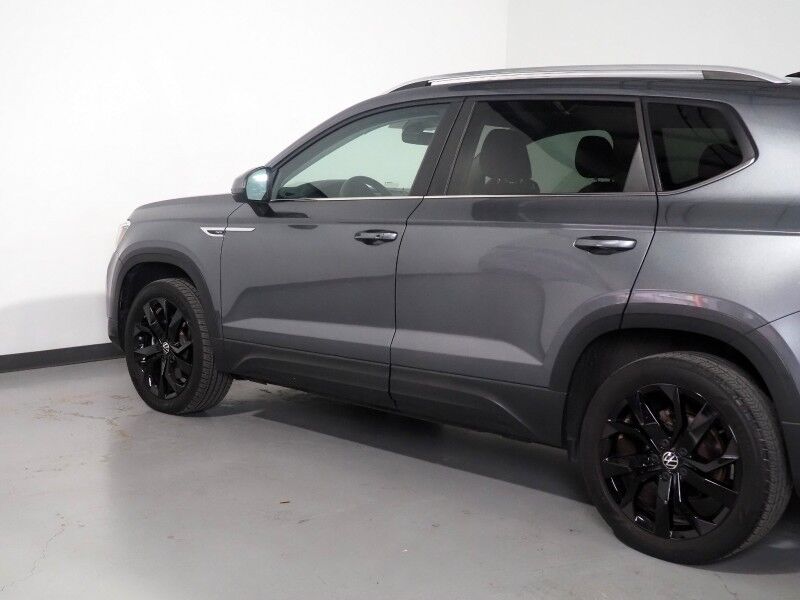 2023 Volkswagen Taos SE *PANORAMA MOONROOF, ADAPTIVE CRUISE, SAFETY ALERTS, DIGITAL COCKPIT, BACKUP-CAMERA, COLOR TOUCHSCREEN, HEATED SEATS/STEERING REMOTE START, KEYLESS ENTRY, WIRELESS CHARGING, ANDROID & APPLE Round Rock TX