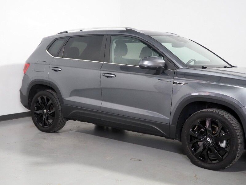 2023 Volkswagen Taos SE *PANORAMA MOONROOF, ADAPTIVE CRUISE, SAFETY ALERTS, DIGITAL COCKPIT, BACKUP-CAMERA, COLOR TOUCHSCREEN, HEATED SEATS/STEERING REMOTE START, KEYLESS ENTRY, WIRELESS CHARGING, ANDROID & APPLE Round Rock TX