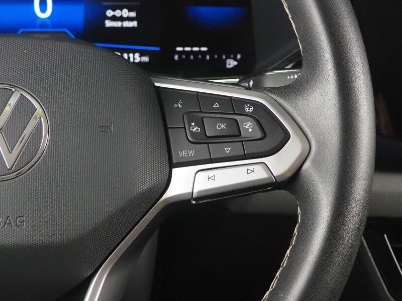 2023 Volkswagen Taos SE *PANORAMA MOONROOF, ADAPTIVE CRUISE, SAFETY ALERTS, DIGITAL COCKPIT, BACKUP-CAMERA, COLOR TOUCHSCREEN, HEATED SEATS/STEERING, REMOTE START, KEYLESS ENTRY, WIRELESS CHARGING, ANDROID & APPLE Round Rock TX