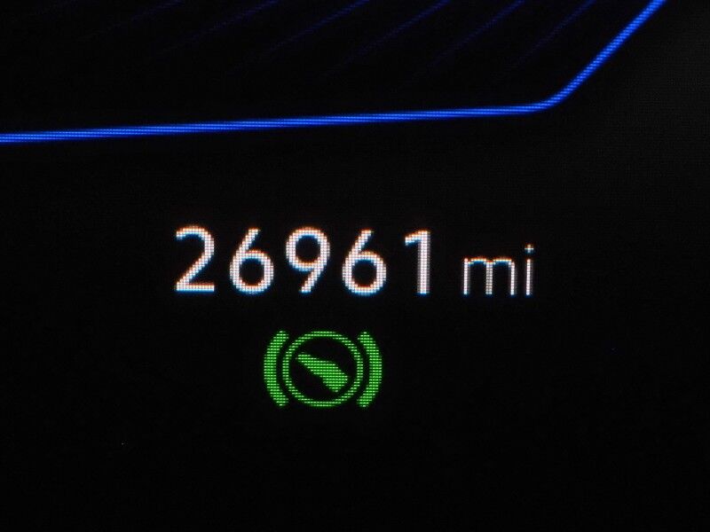 2023 Volkswagen Taos SE *PANORAMA MOONROOF, ADAPTIVE CRUISE, SAFETY ALERTS, DIGITAL COCKPIT, BACKUP-CAMERA, COLOR TOUCHSCREEN, HEATED SEATS/STEERING, REMOTE START, KEYLESS ENTRY, WIRELESS CHARGING, ANDROID & APPLE Round Rock TX
