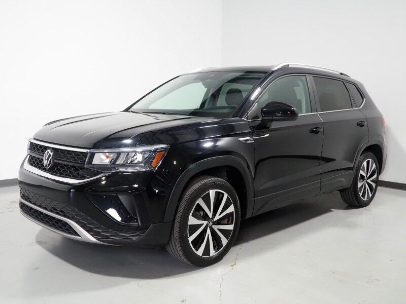 2023 Volkswagen Taos SE *PANORAMA MOONROOF, ADAPTIVE CRUISE, SAFETY ALERTS, DIGITAL COCKPIT, BACKUP-CAMERA, COLOR TOUCHSCREEN, HEATED SEATS/STEERING, REMOTE START, KEYLESS ENTRY, WIRELESS CHARGING, ANDROID & APPLE Round Rock TX