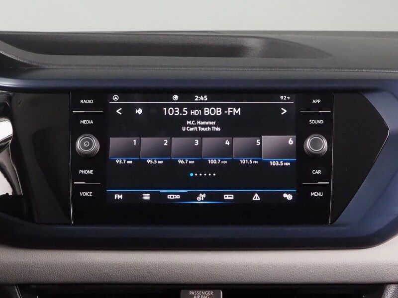 2023 Volkswagen Taos SE *PANORAMA MOONROOF, ADAPTIVE CRUISE, SAFETY ALERTS, DIGITAL COCKPIT, BACKUP-CAMERA, COLOR TOUCHSCREEN, HEATED SEATS/STEERING, REMOTE START, KEYLESS ENTRY, WIRELESS CHARGING, ANDROID & APPLE Round Rock TX