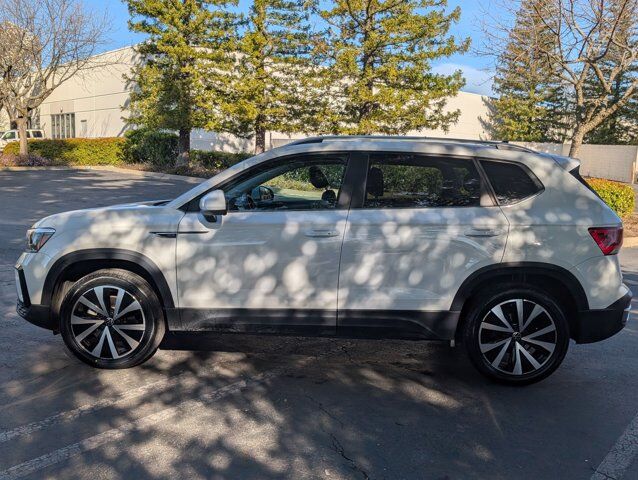2023 Volkswagen Taos SE Roseville CA