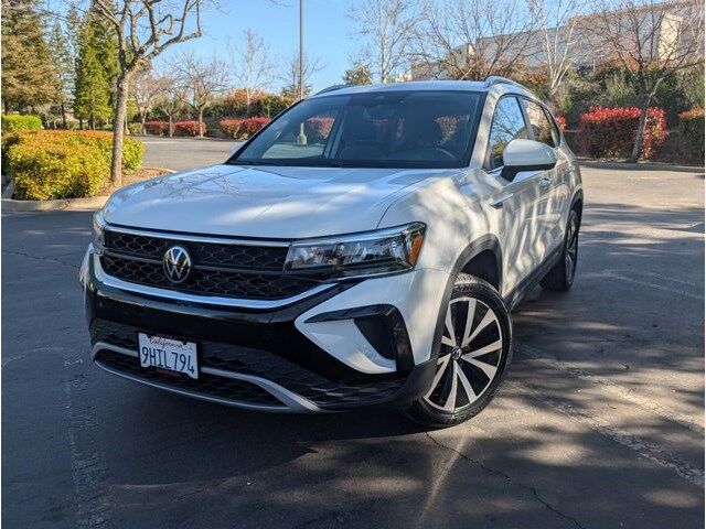 2023 Volkswagen Taos SE