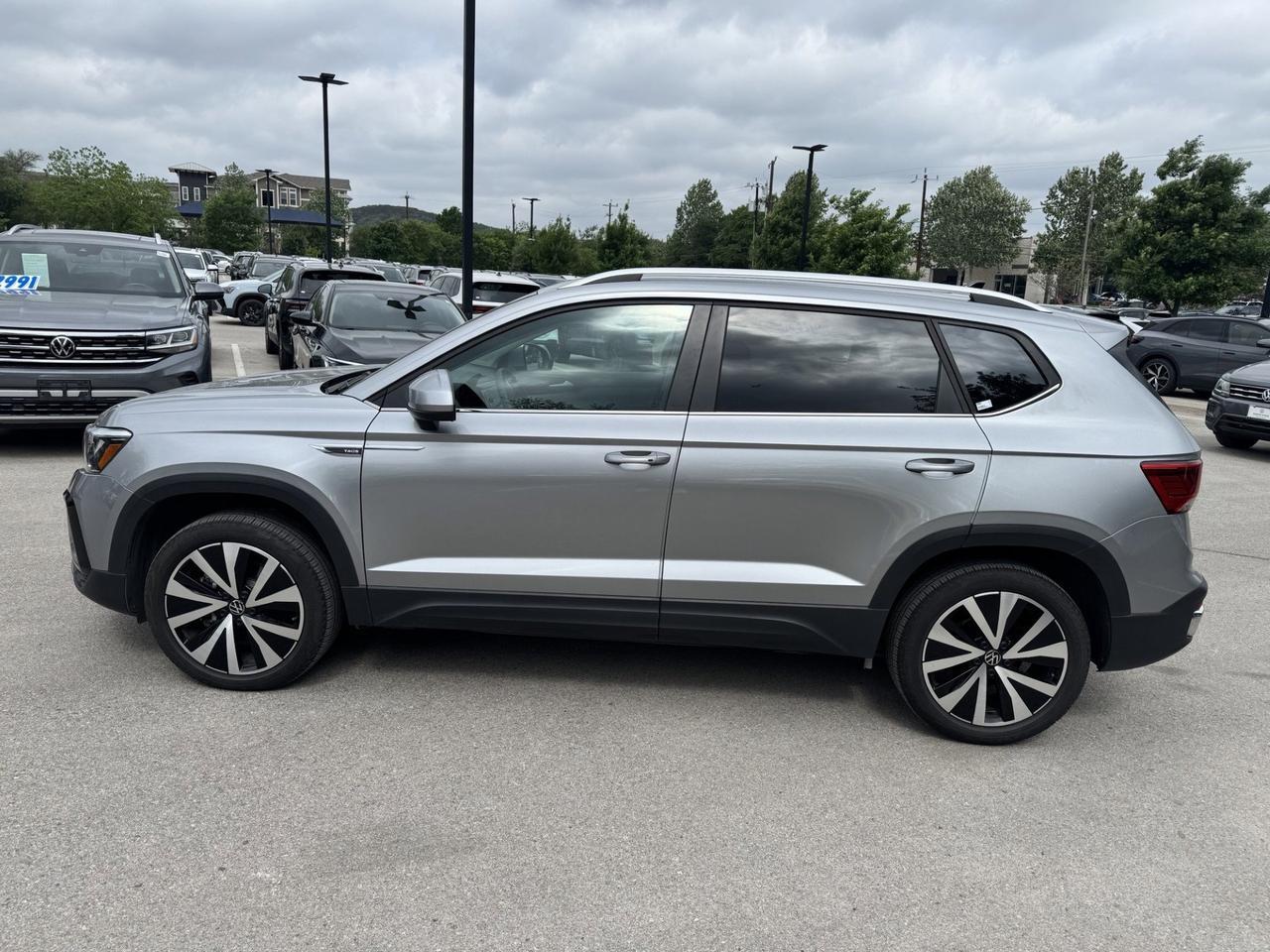 2023 Volkswagen Taos SE