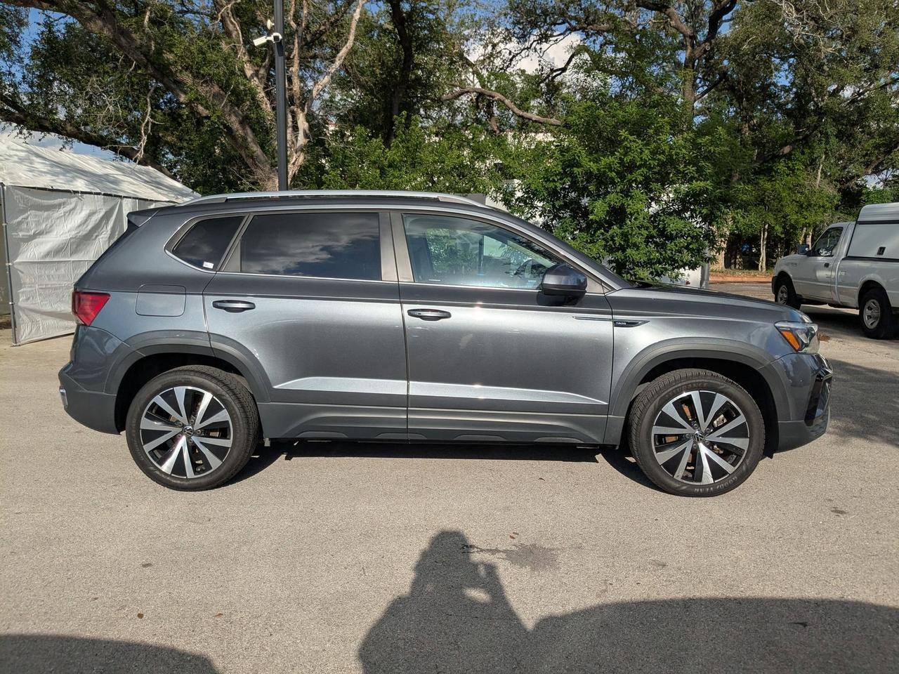 2023 Volkswagen Taos SE