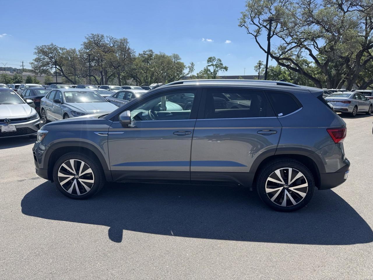 2023 Volkswagen Taos SE