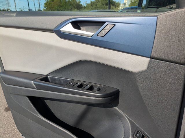 2023 Volkswagen Taos SE San Antonio TX