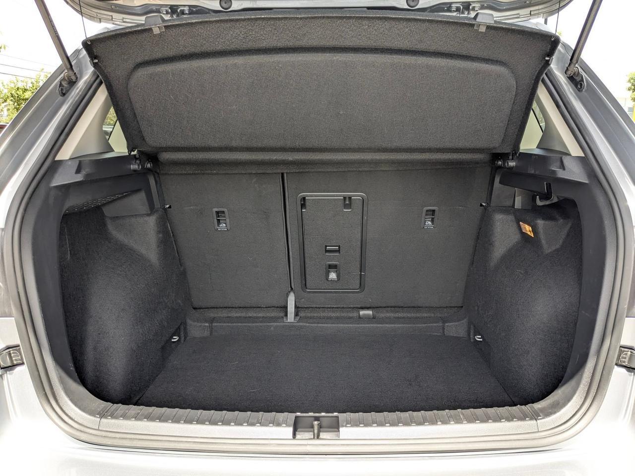 2023 Volkswagen Taos SE San Antonio TX