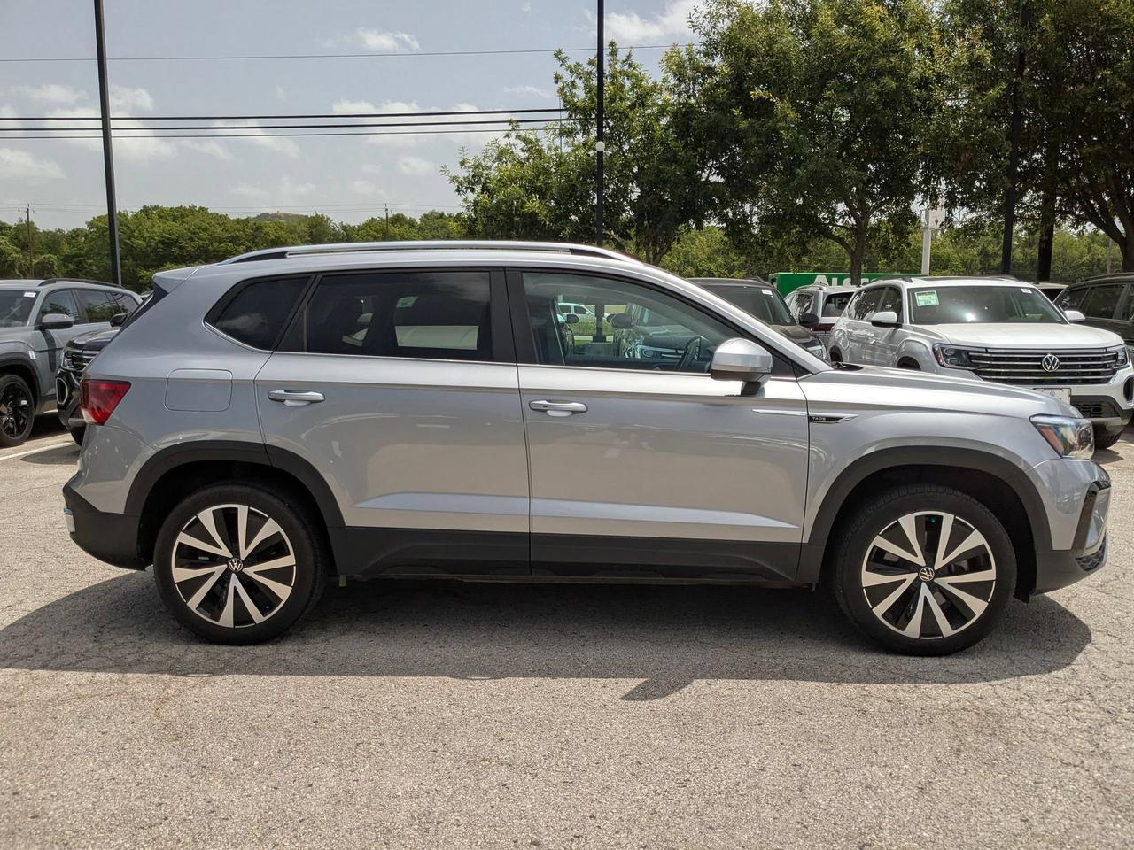 2023 Volkswagen Taos SE