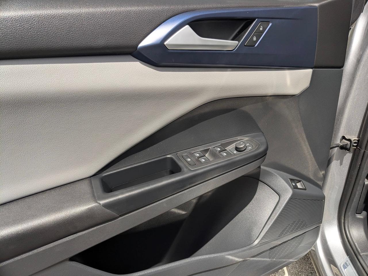 2023 Volkswagen Taos SE San Antonio TX